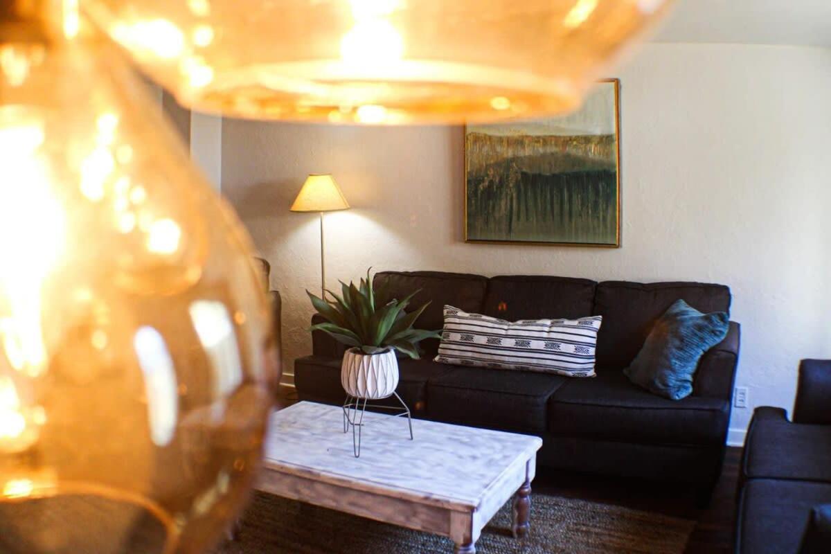 Newly Renovated 2-Bed Near Downtown-North Shore بيتسبرغ المظهر الخارجي الصورة